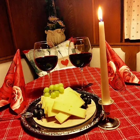 Guest house Berghotel Maderhalm Garni 3*